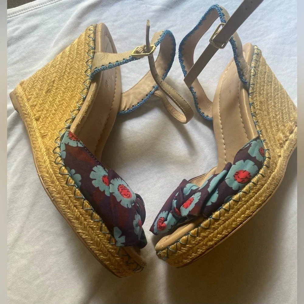 Kate spade floral wedges